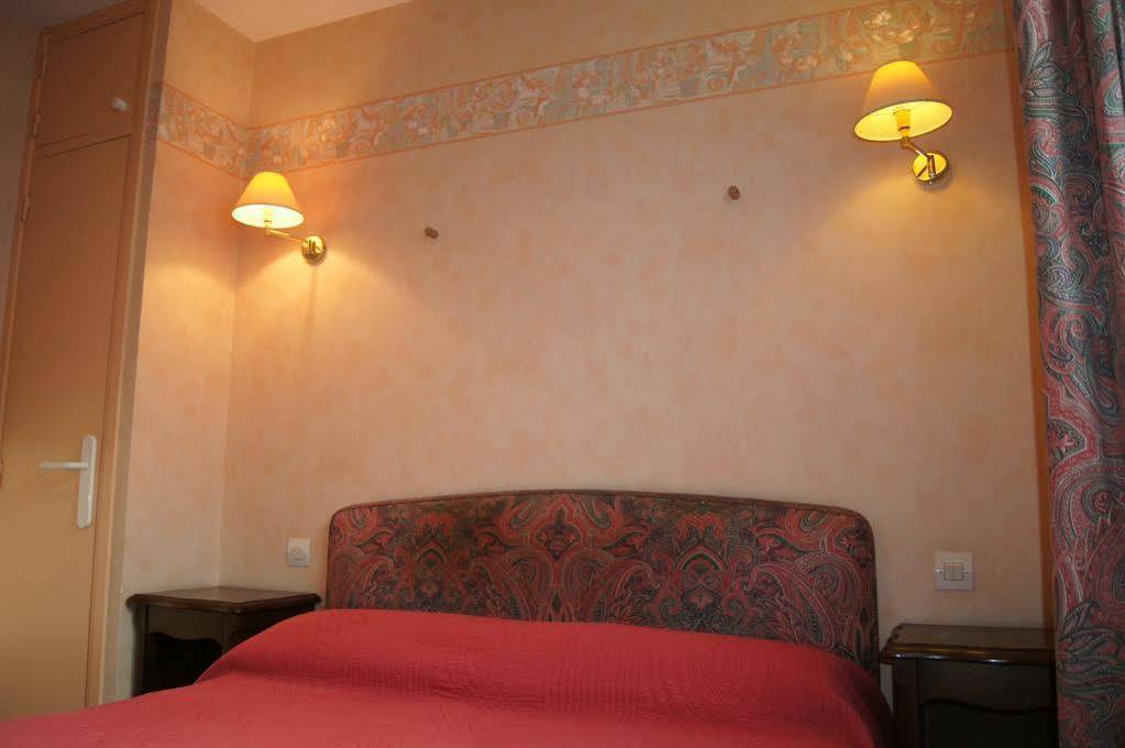 Relais Du Val Vert Le Puy-en-Velay Exterior foto